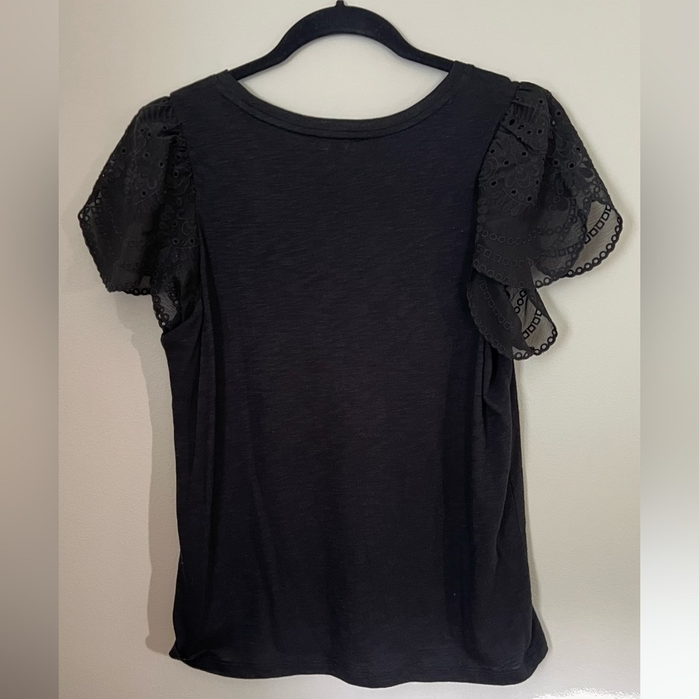 Express Eyelet Tee - Picture 2 of 4